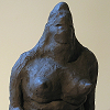 sculpture femme monstre pierre rocher
