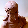 sculpture femme hybride reptile